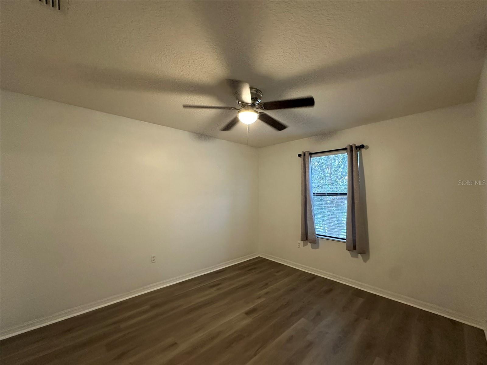 Image 30 of 44 For 1025 Cypress Pointe Boulevard
