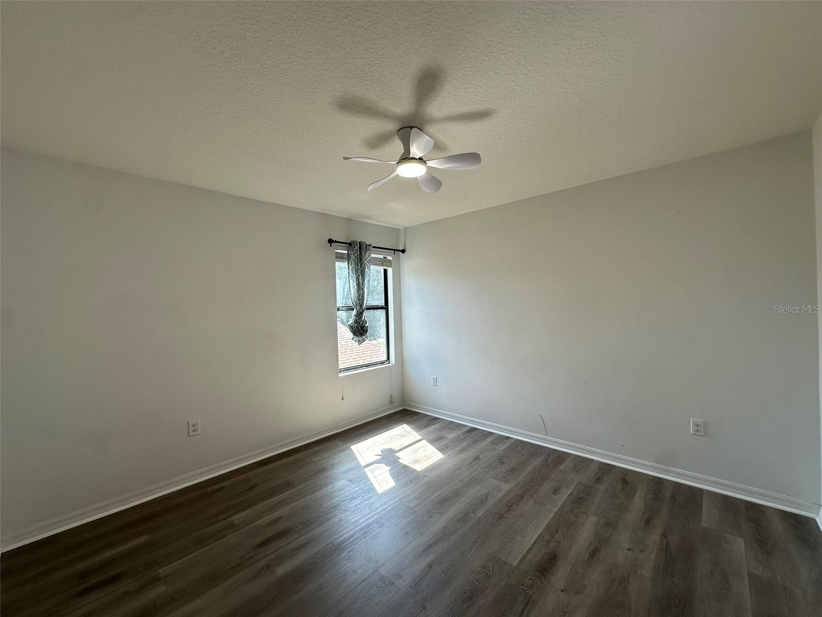 Image 35 of 44 For 1025 Cypress Pointe Boulevard