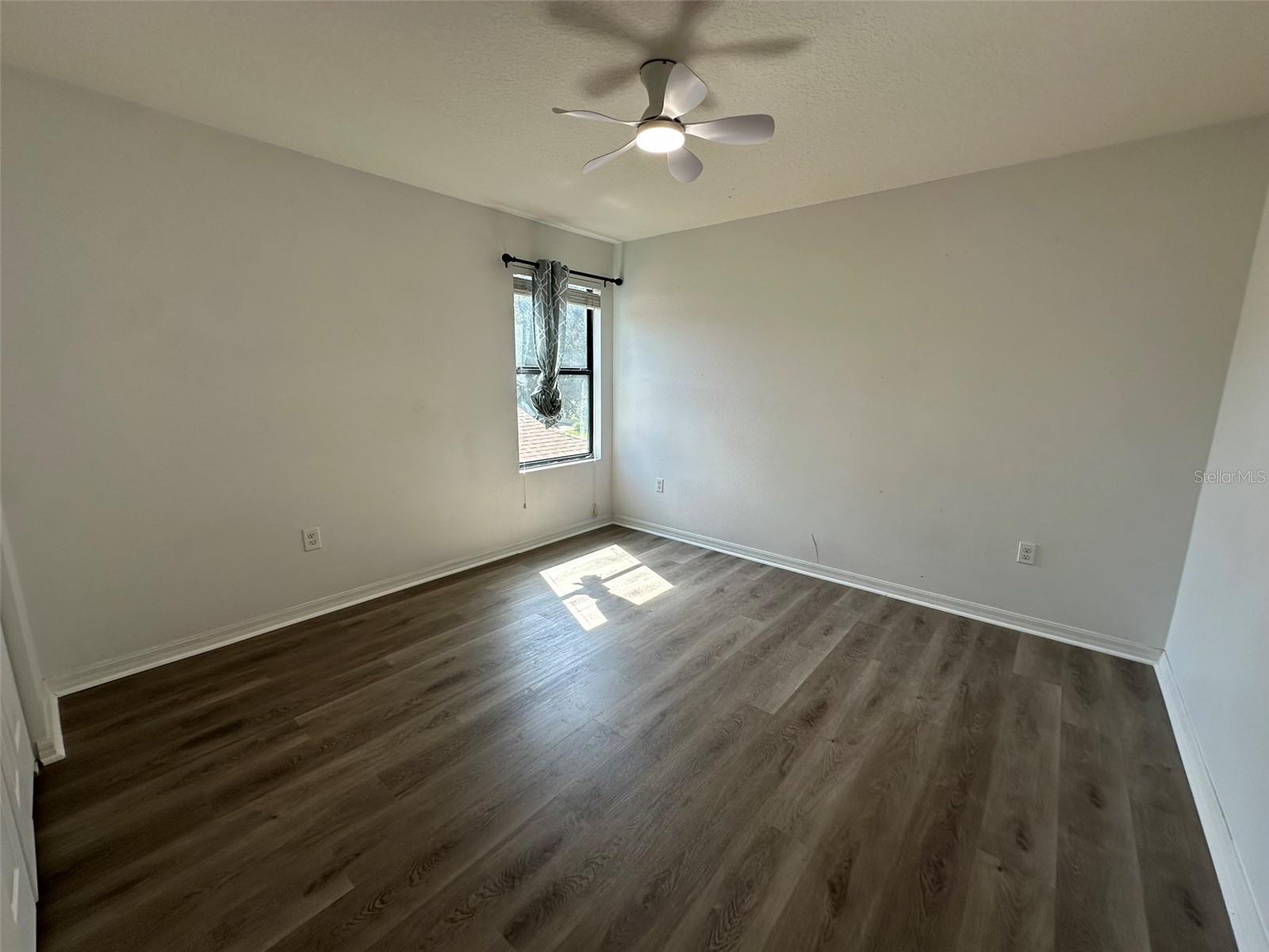 Image 37 of 44 For 1025 Cypress Pointe Boulevard