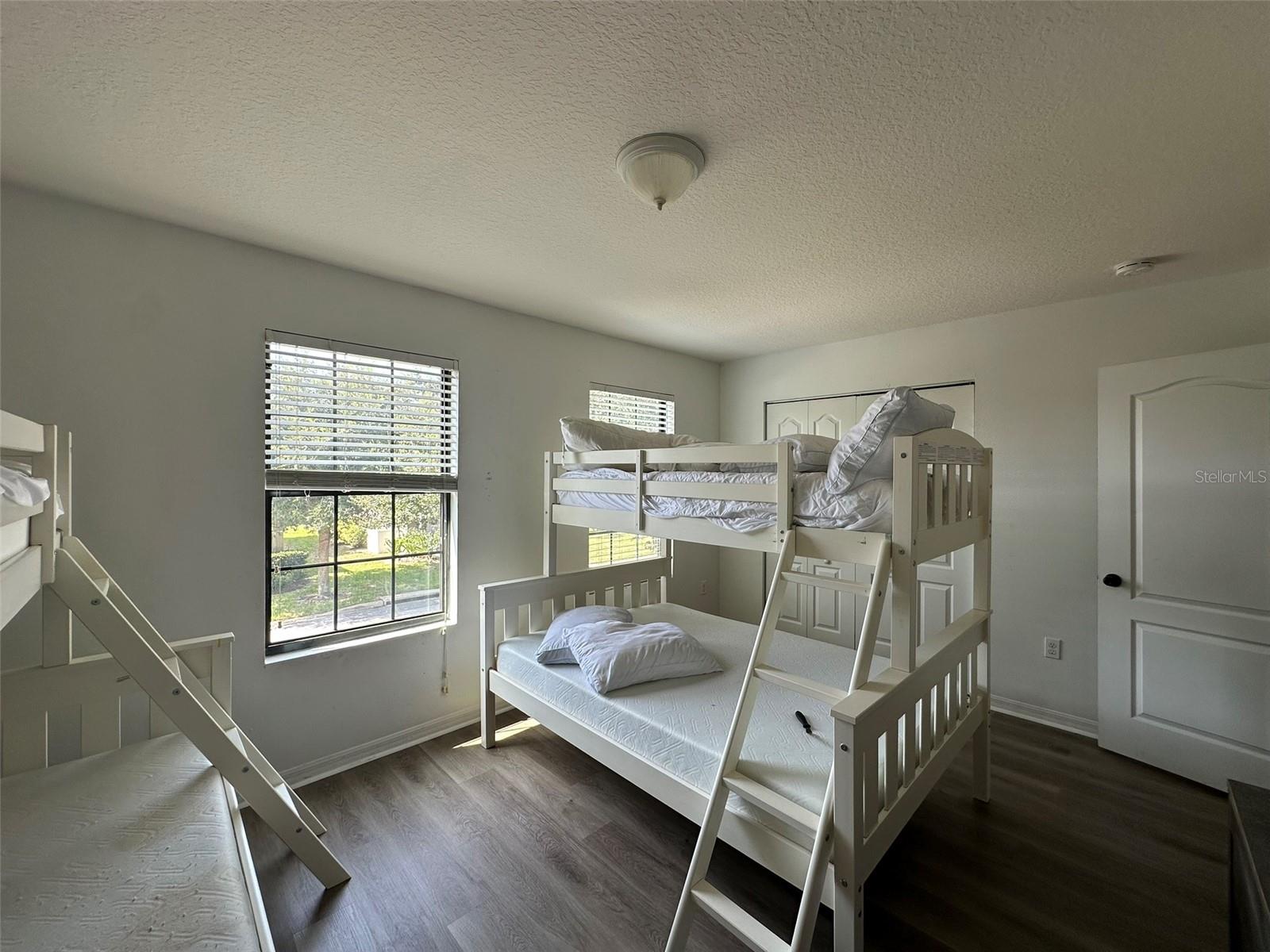 Image 39 of 44 For 1025 Cypress Pointe Boulevard