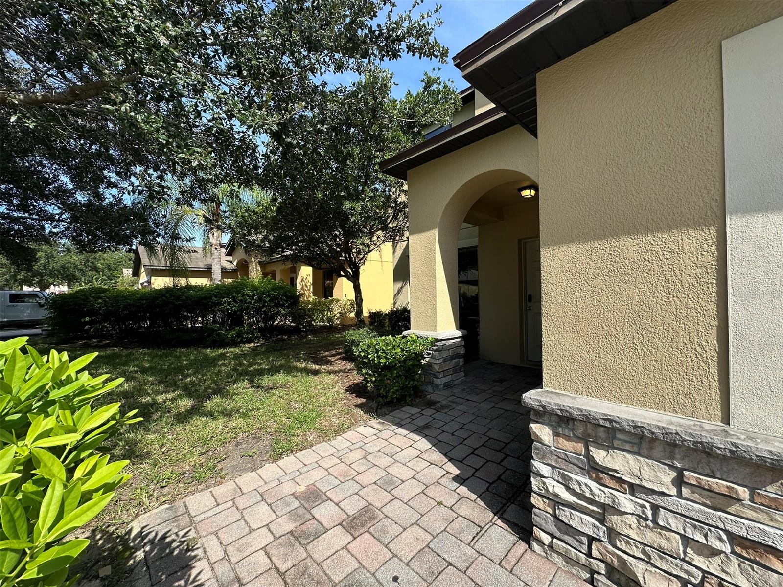 Image 5 of 44 For 1025 Cypress Pointe Boulevard