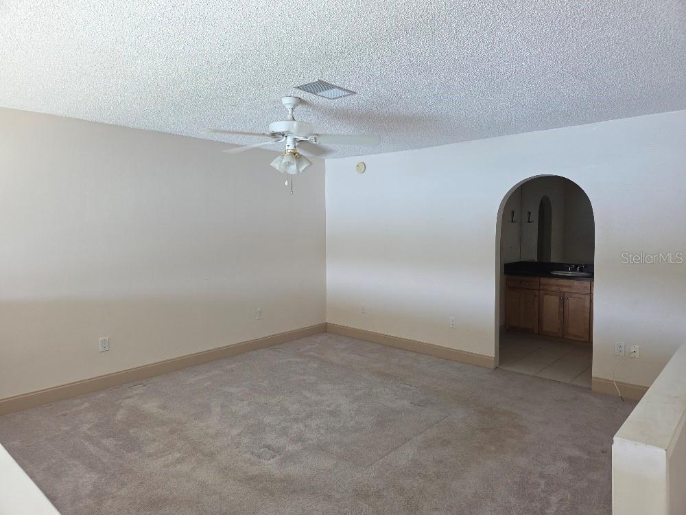Image 13 of 29 For 622 Orange Drive 233