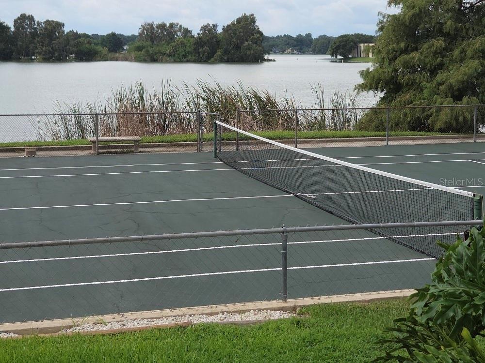 Image 34 of 51 For 622 Orange Drive 233