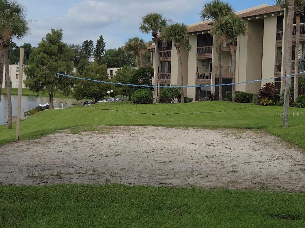 Image 37 of 51 For 622 Orange Drive 233