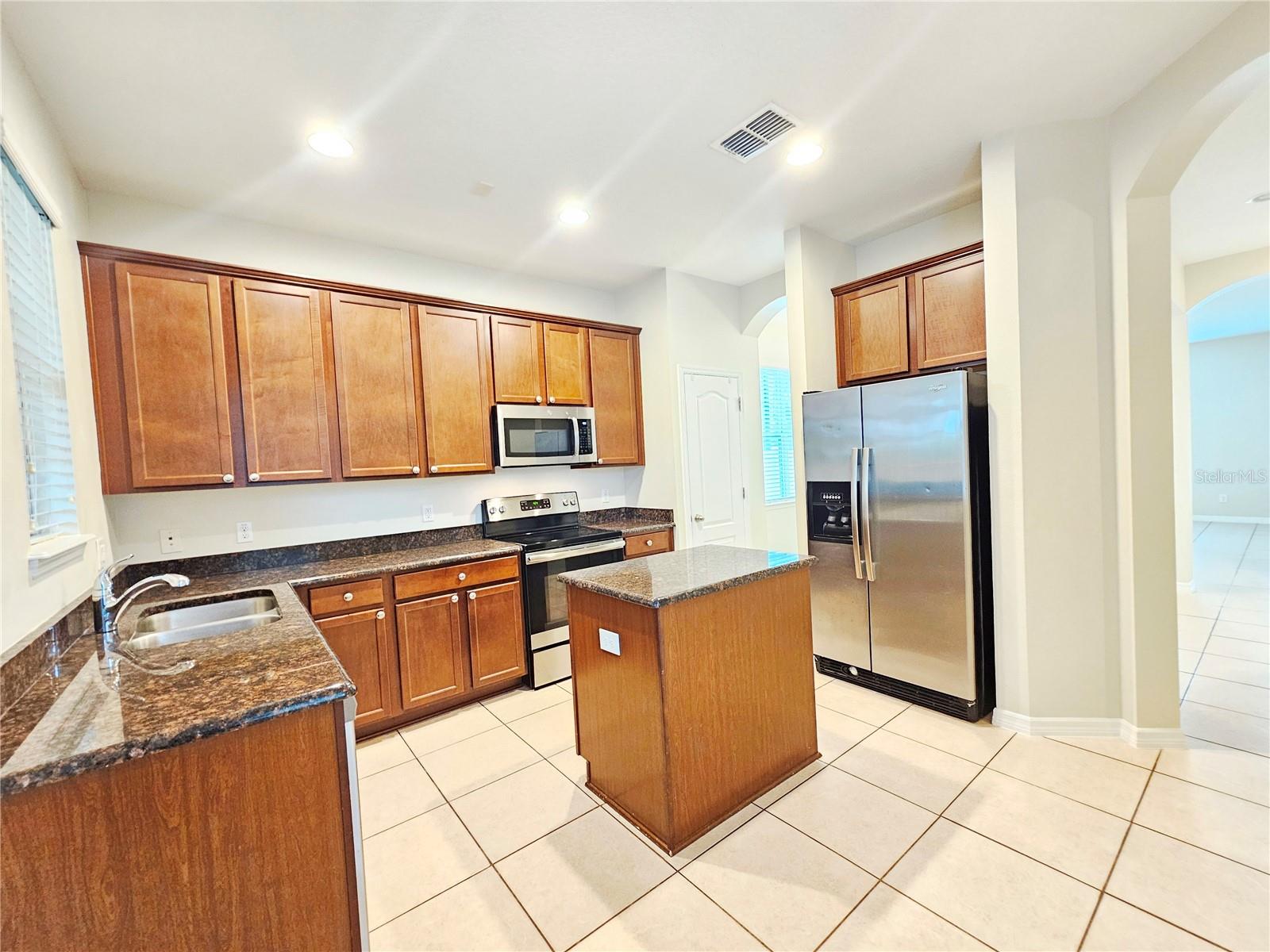 Image 11 of 39 For 12754 Garridan Avenue