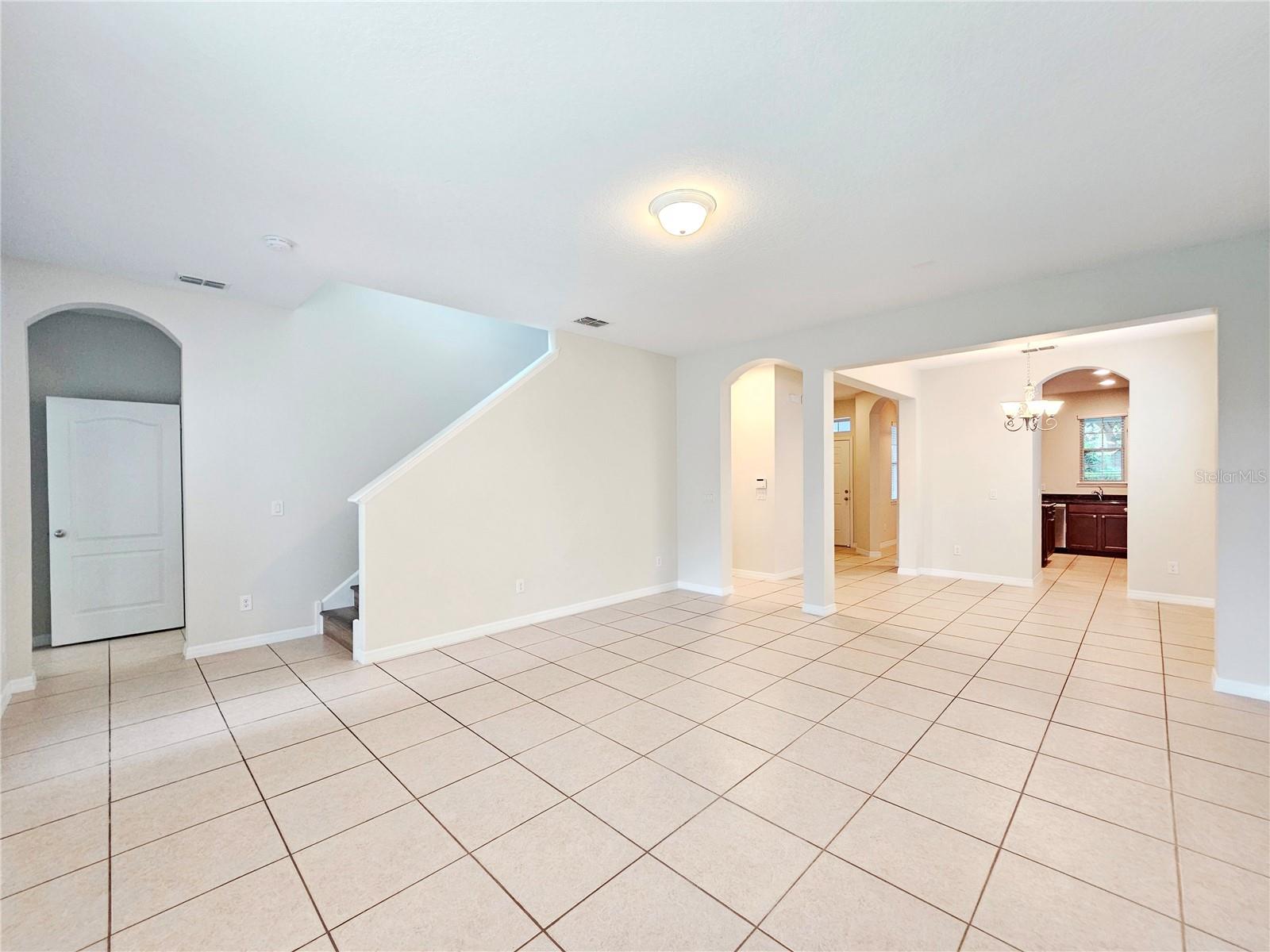 Image 12 of 39 For 12754 Garridan Avenue