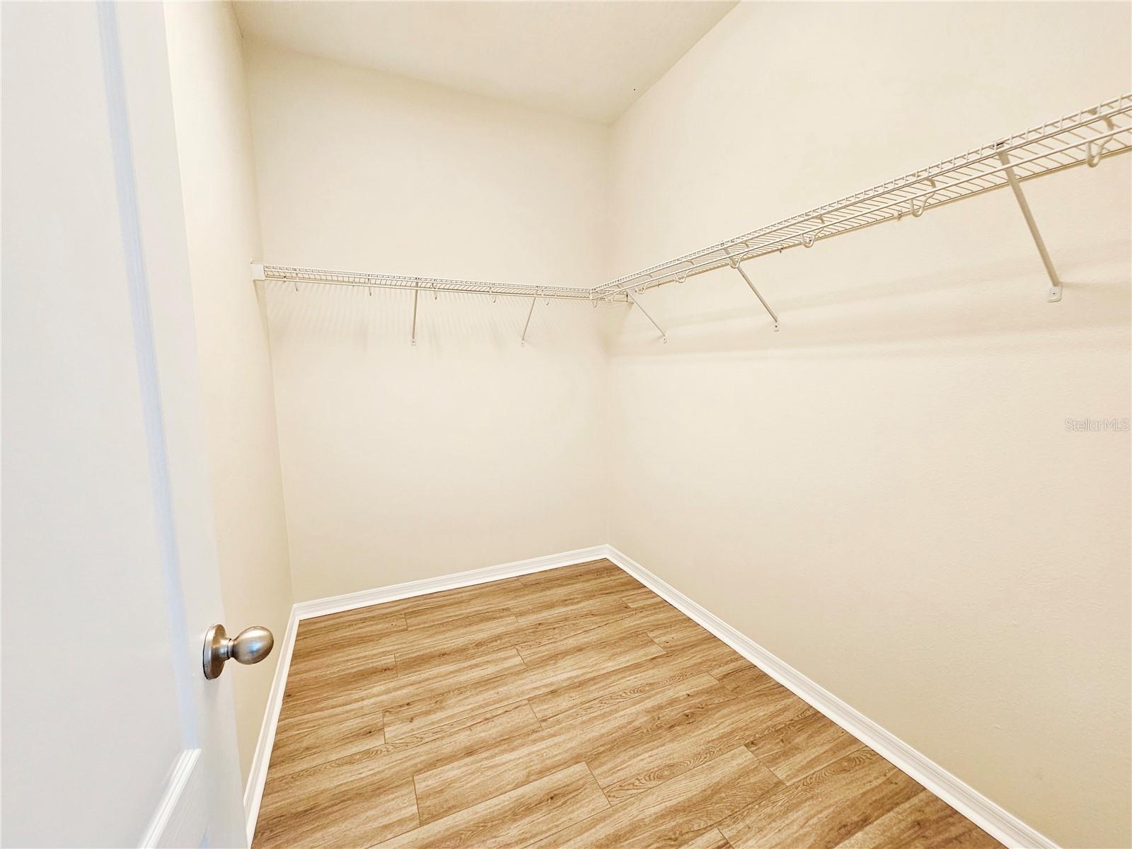 Image 15 of 39 For 12754 Garridan Avenue