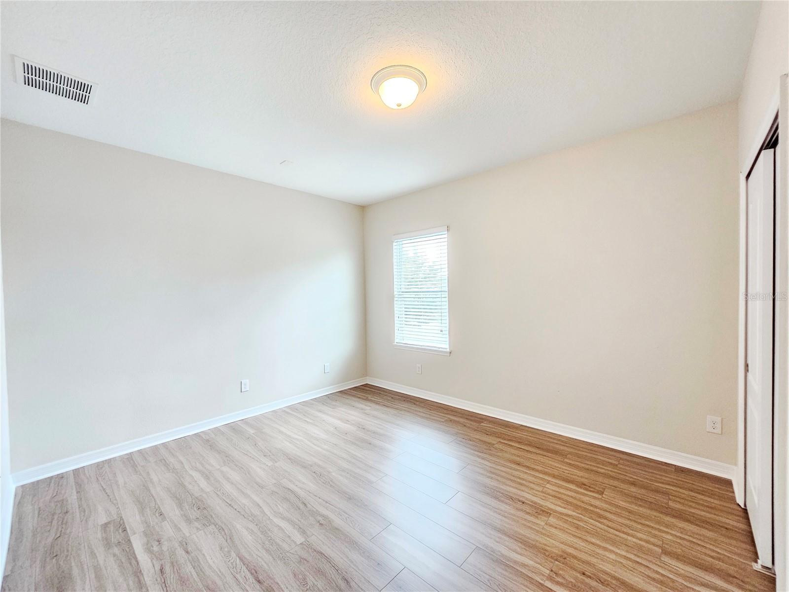 Image 21 of 39 For 12754 Garridan Avenue