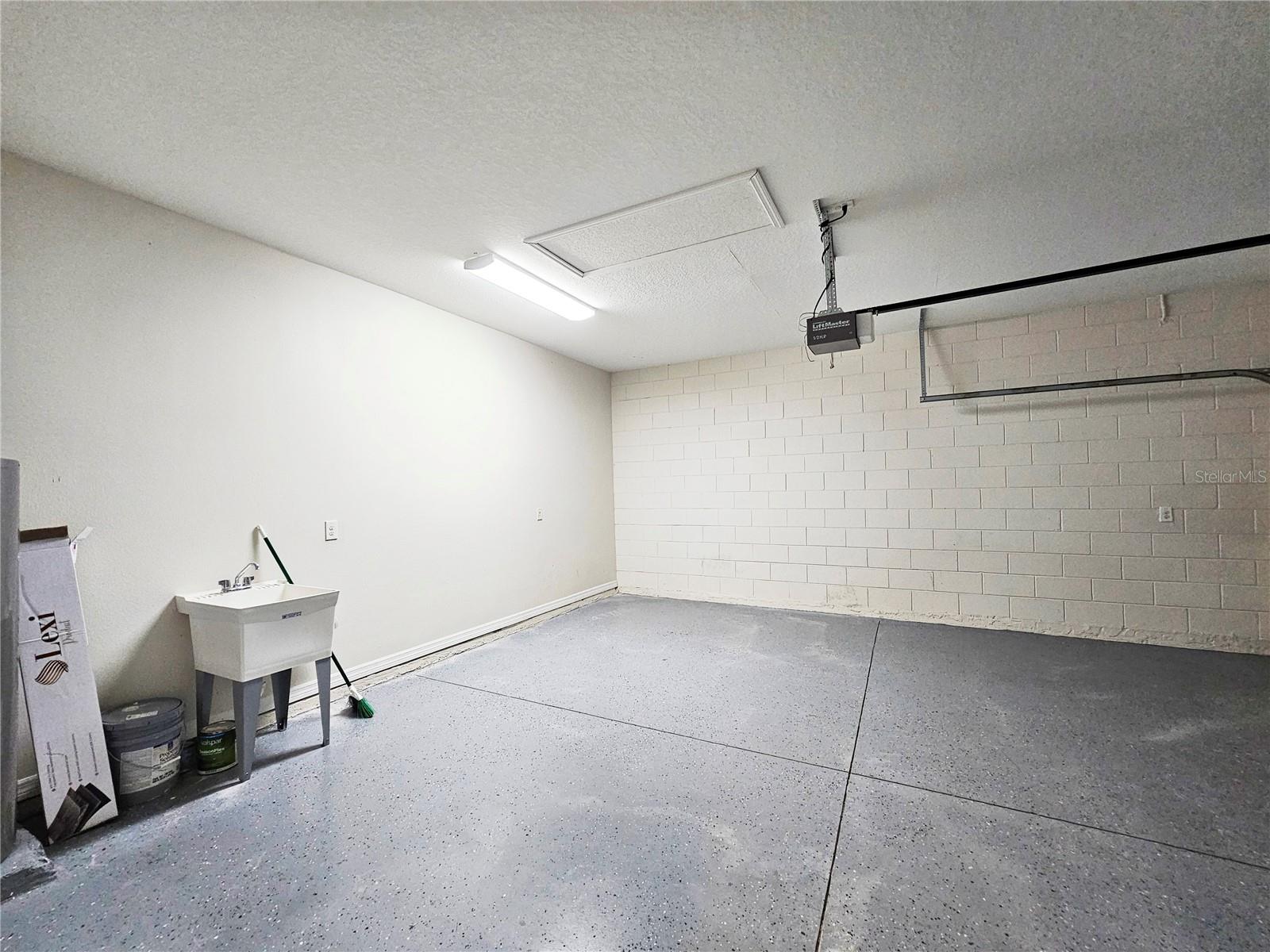 Image 33 of 39 For 12754 Garridan Avenue