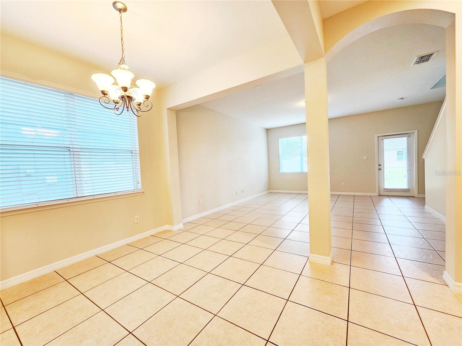 Image 5 of 39 For 12754 Garridan Avenue
