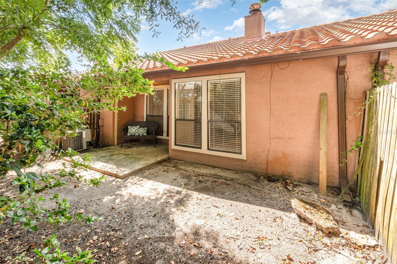 Image 21 of 25 For 607 Saint Johns Ct  607