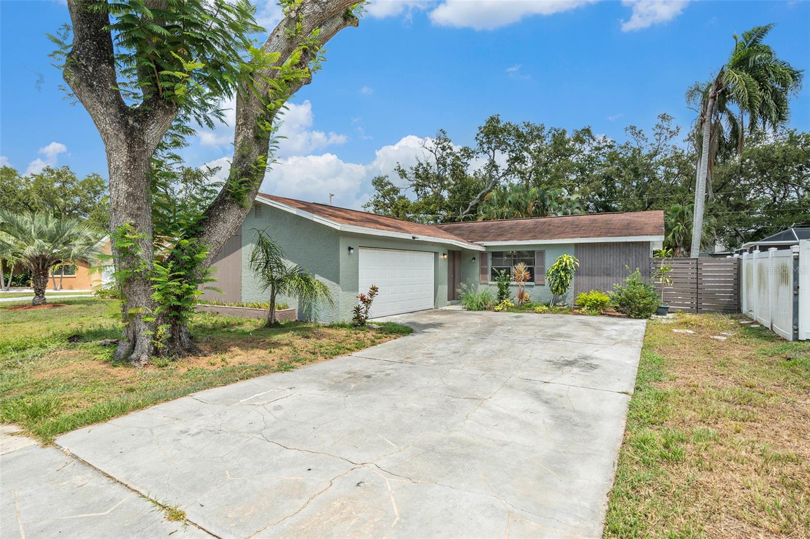 Details for 2846 Eagle Run Circle E, CLEARWATER, FL 33760
