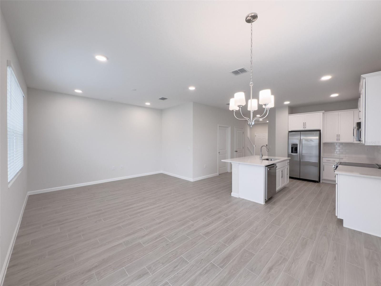 Image 10 of 69 For 551 Pothos Street