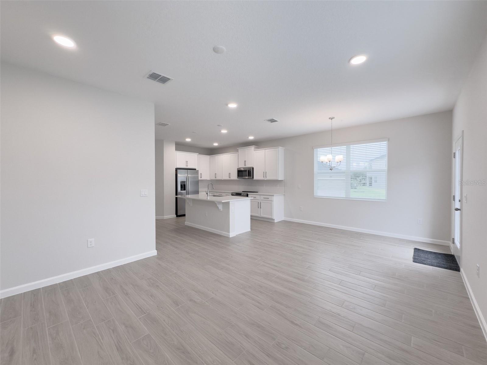 Image 11 of 69 For 551 Pothos Street