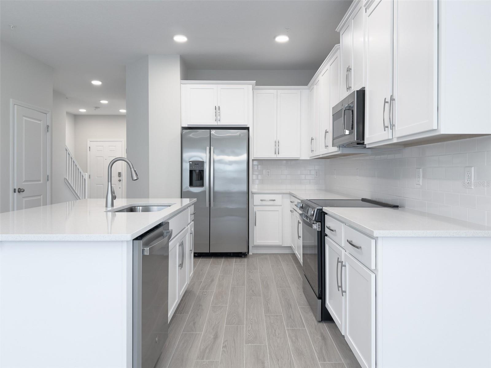 Image 18 of 69 For 551 Pothos Street