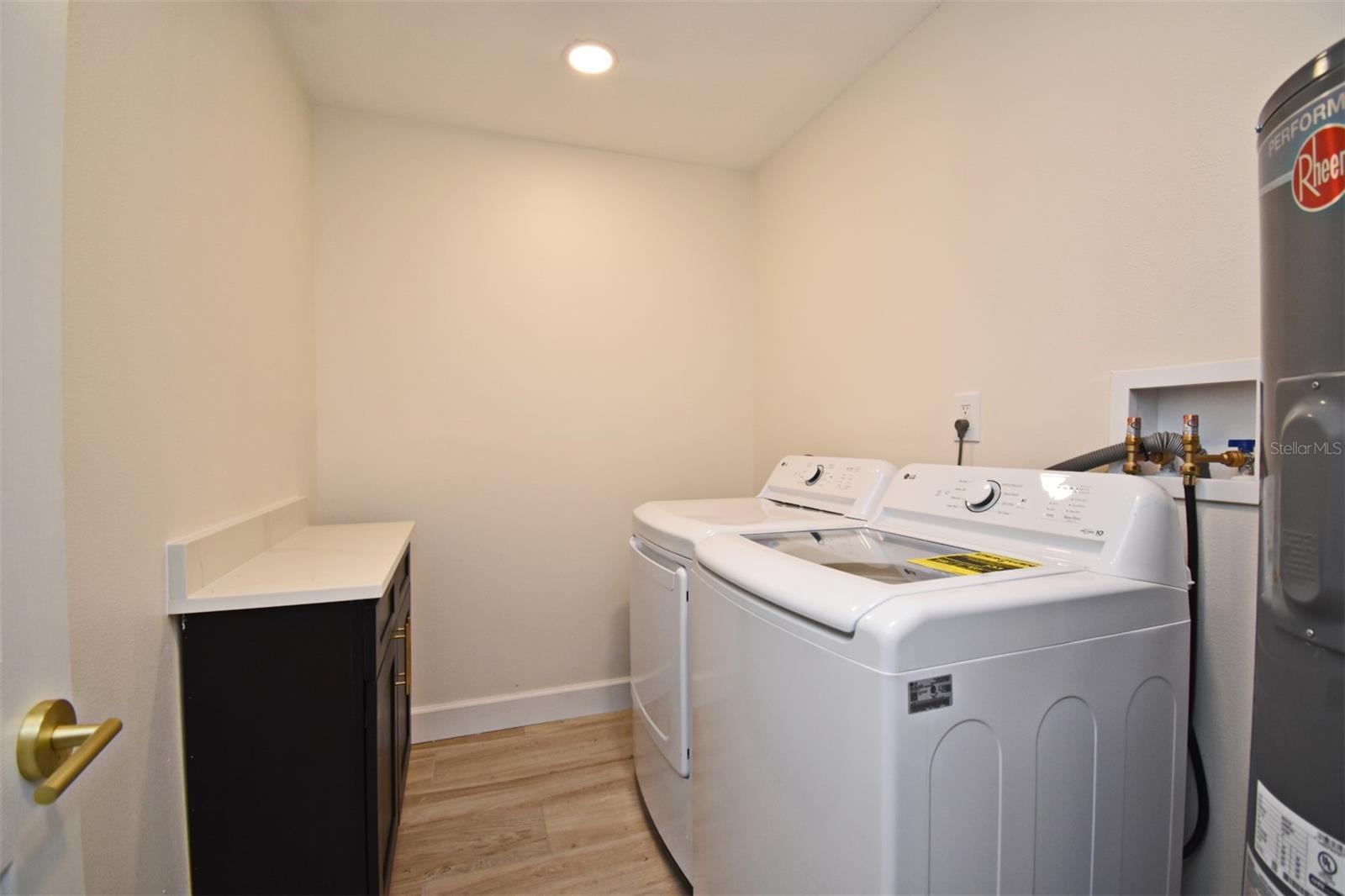 Image 18 of 20 For 711 20th Street