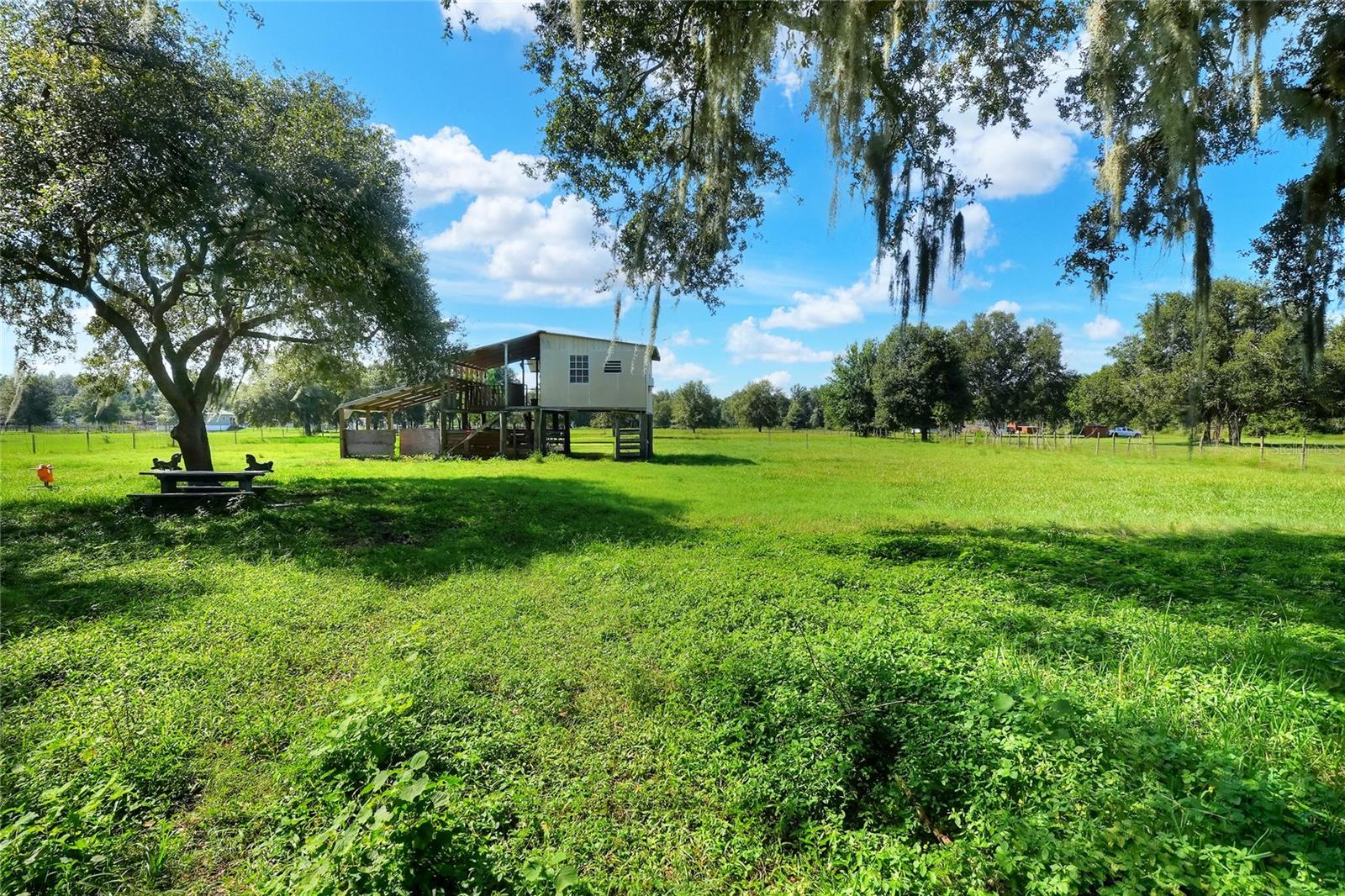 Image 34 of 43 For 12552 Farmettes Road