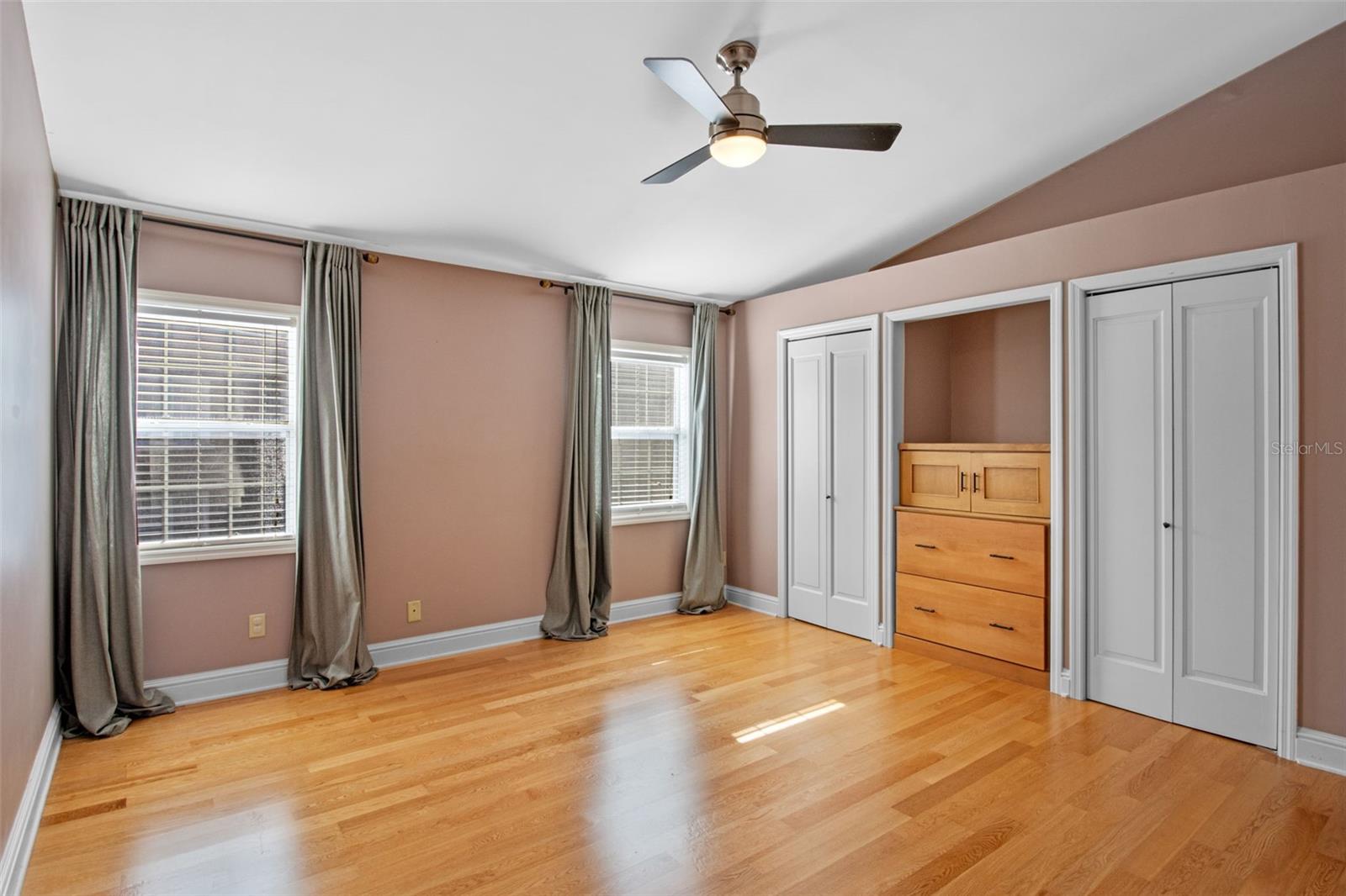 Image 16 of 35 For 2308 Carolina Avenue