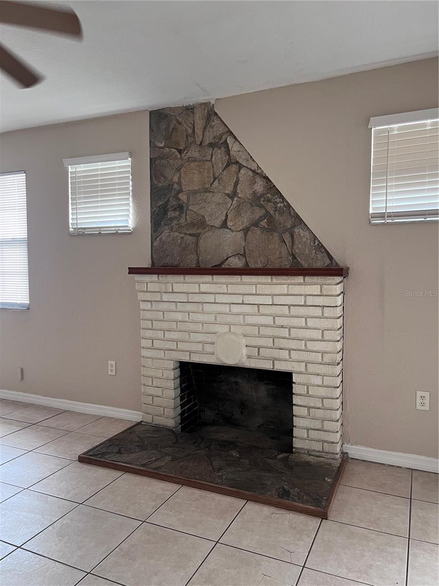 Image 10 of 14 For 918 Eustis Street