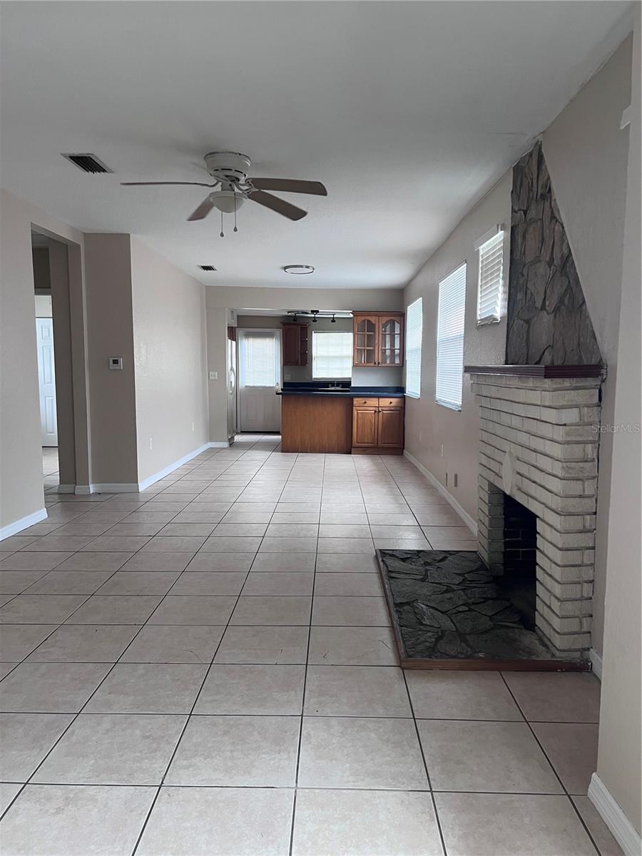 Image 7 of 14 For 918 Eustis Street