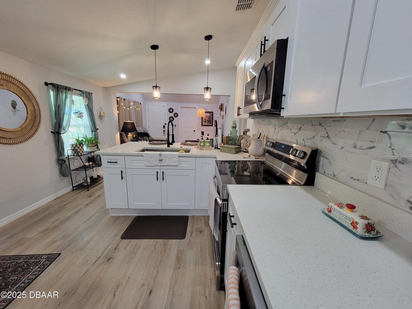 Image 10 of 25 For 620 Washington Street