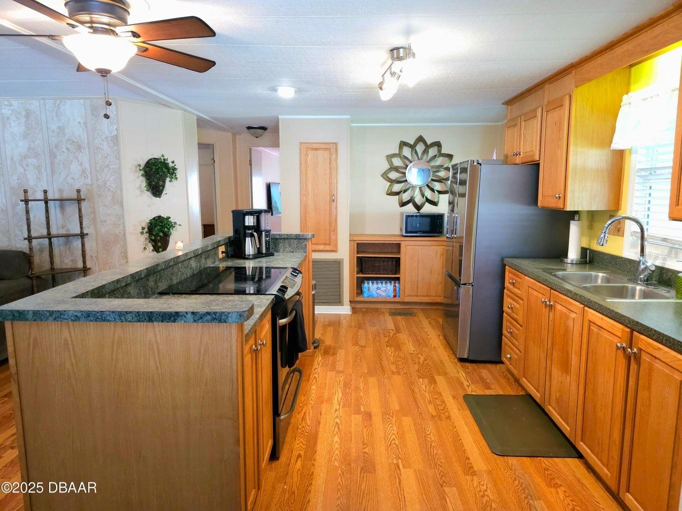 Image 10 of 30 For 721 Rolling Hill Drive