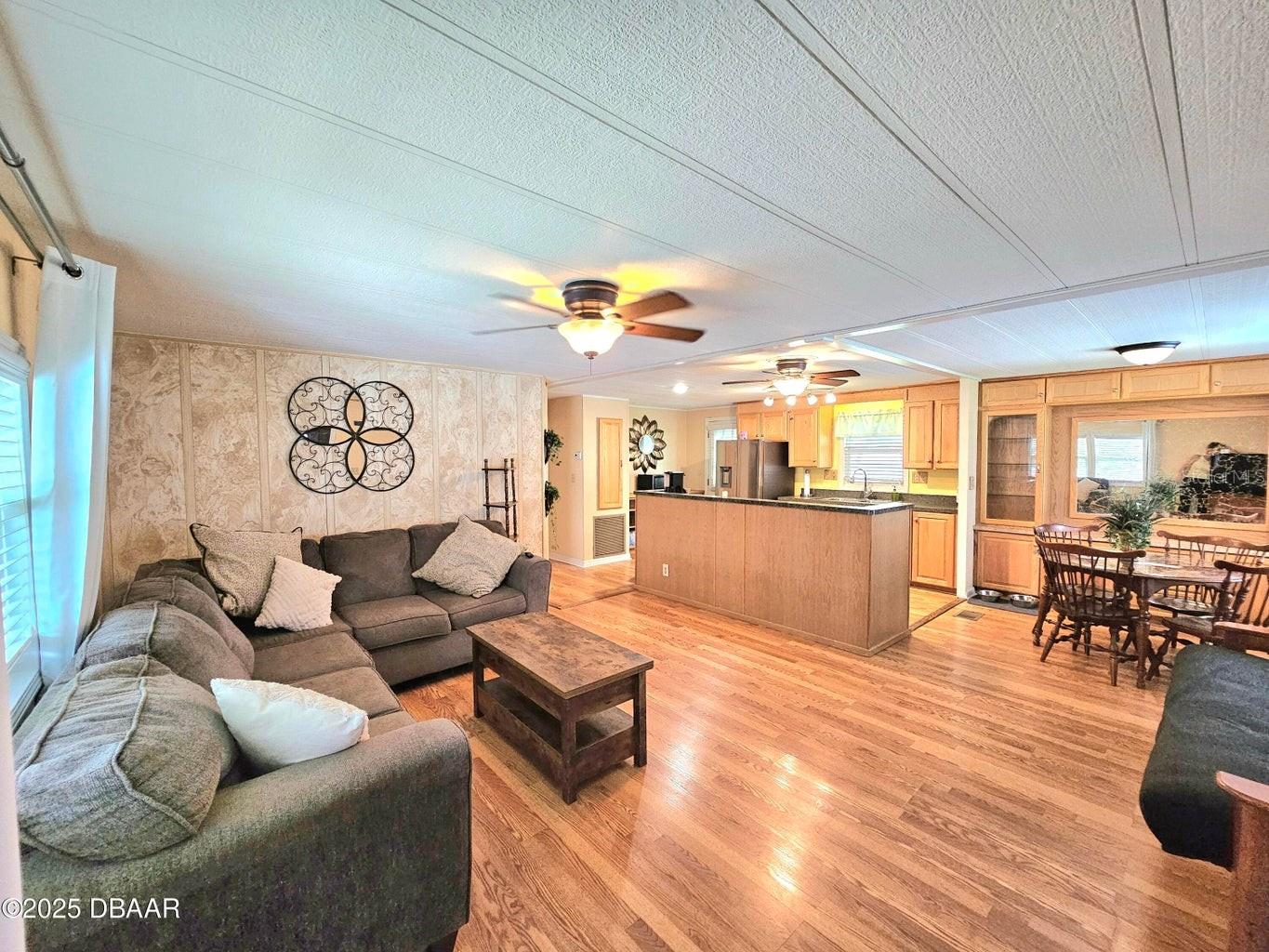 Image 6 of 30 For 721 Rolling Hill Drive