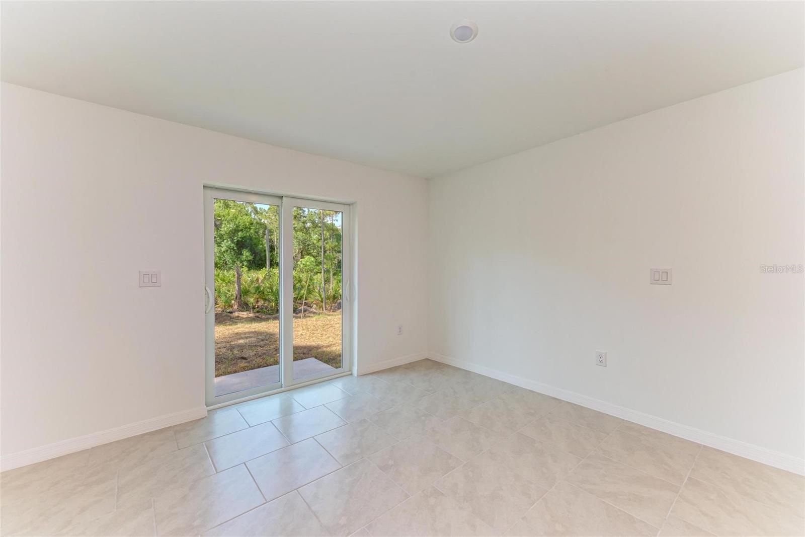 Image 13 of 26 For 1217 Birchcrest Boulevard