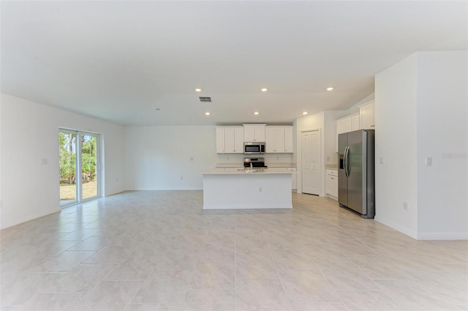 Image 6 of 26 For 1217 Birchcrest Boulevard