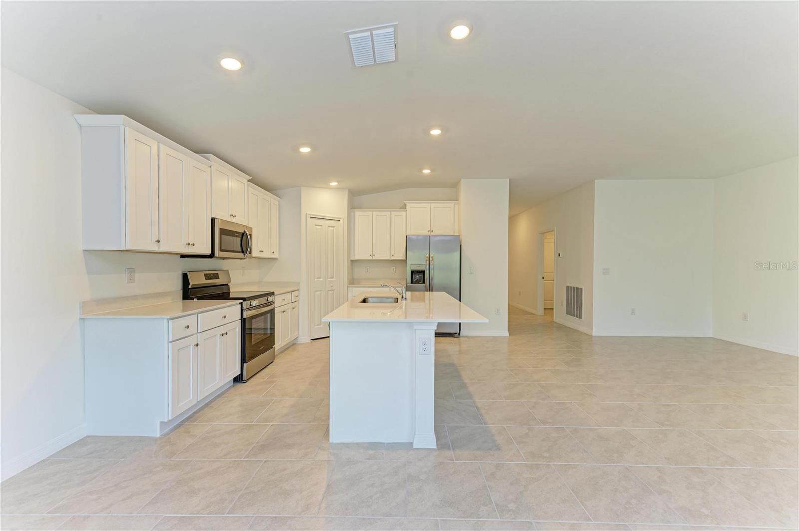 Image 9 of 26 For 1217 Birchcrest Boulevard