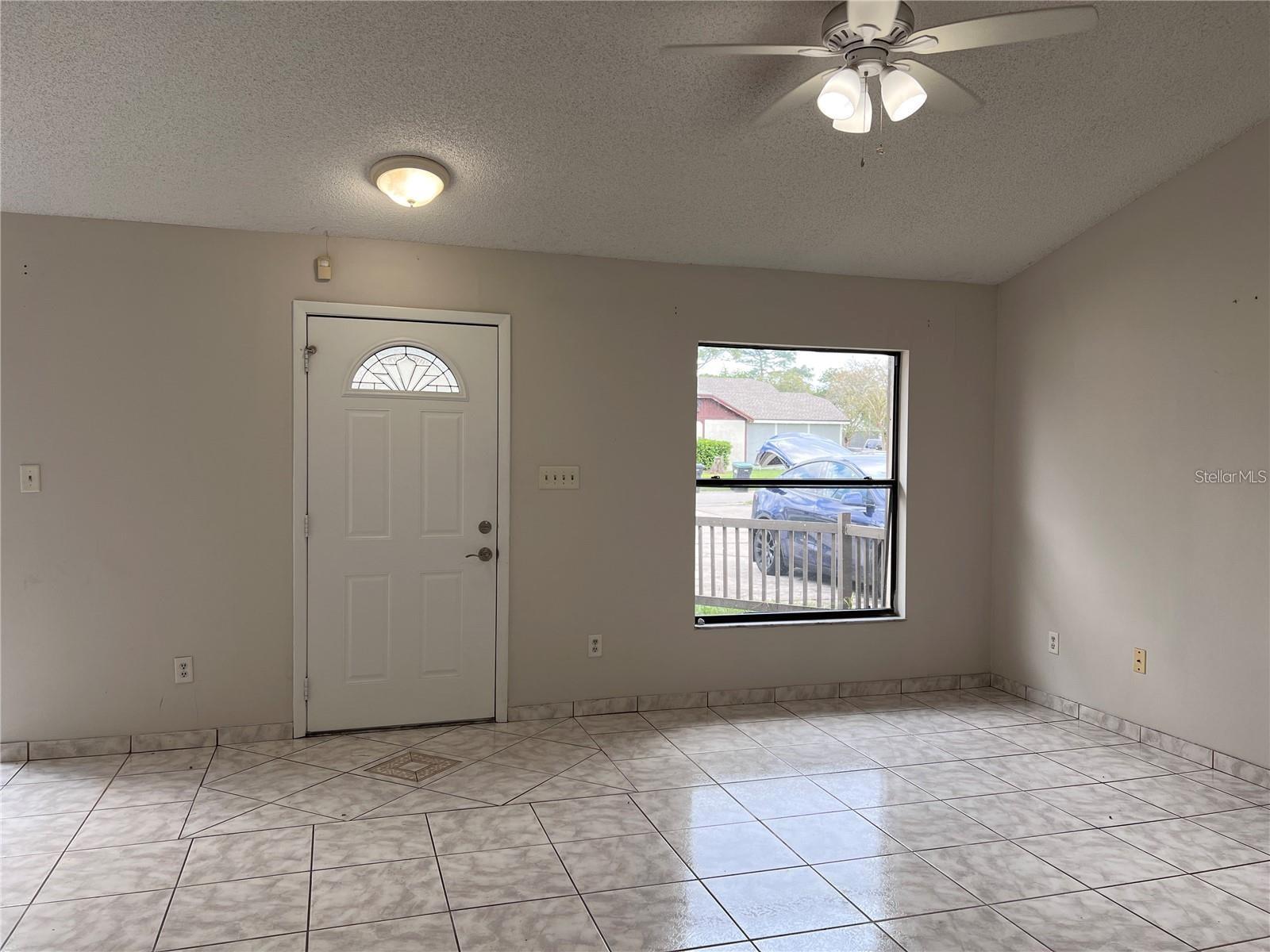 Image 11 of 21 For 1220 Easton Street