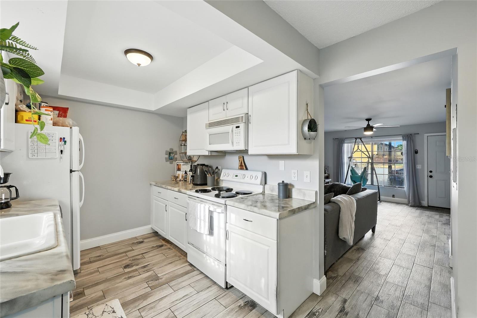 Image 13 of 31 For 7457 Belle River Court 12