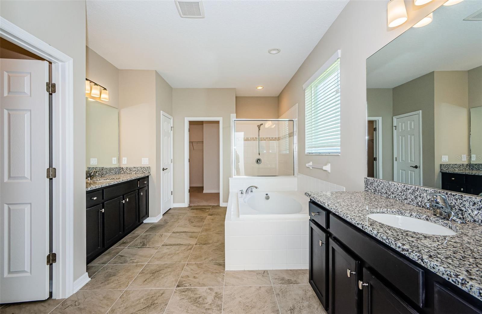 Image 26 of 100 For 33161 Kateland Drive