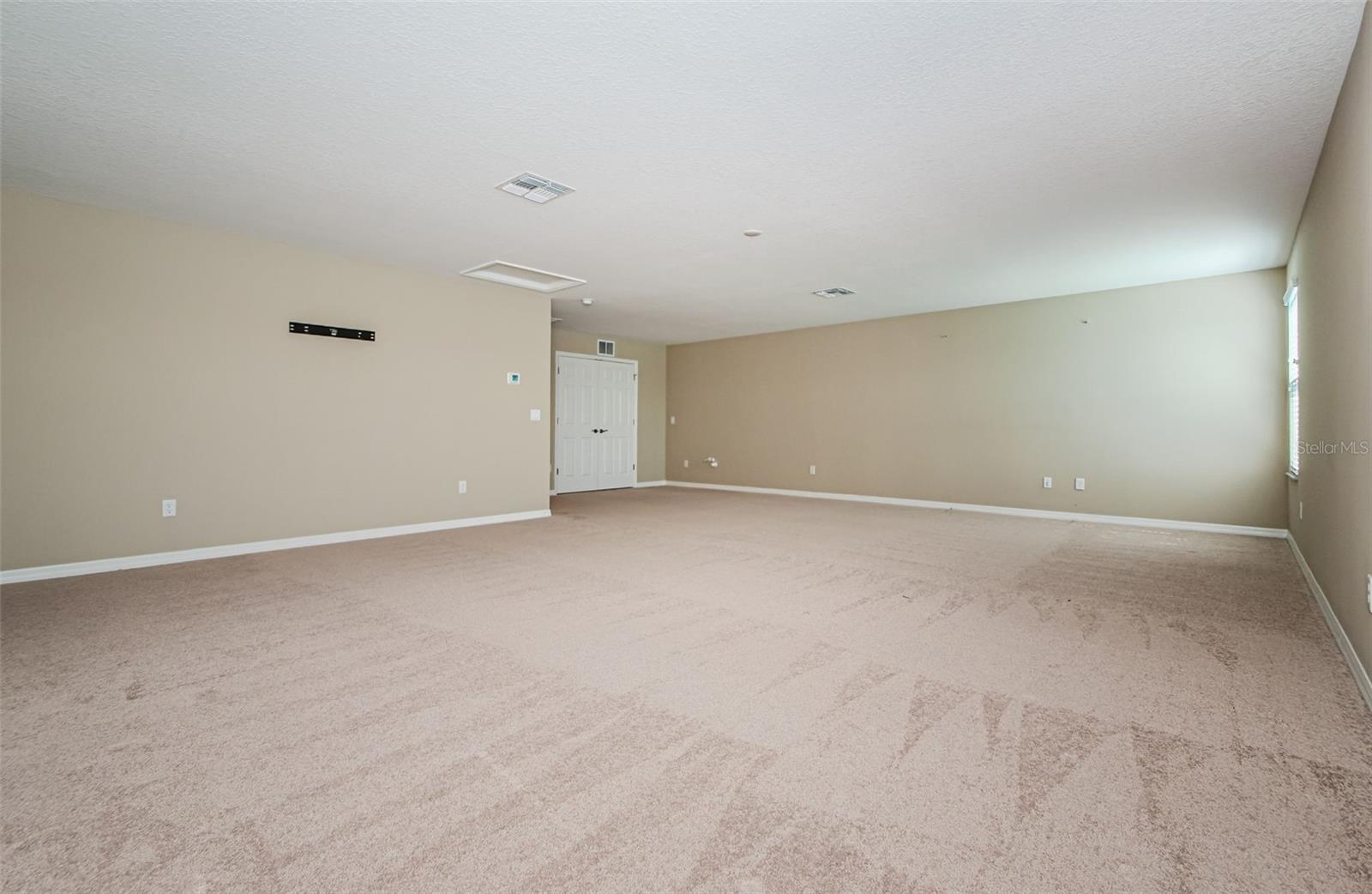 Image 41 of 100 For 33161 Kateland Drive
