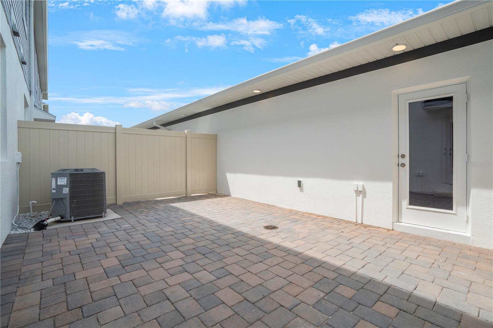 Image 22 of 27 For 628 Pothos Street