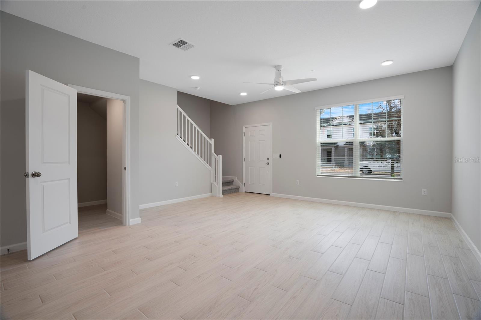 Image 3 of 27 For 628 Pothos Street