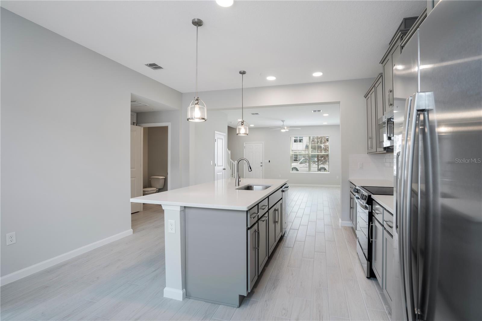 Image 9 of 27 For 628 Pothos Street