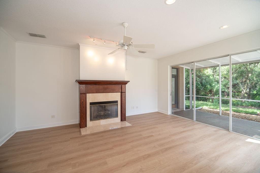 Image 16 of 42 For 2634 Ultra Vista Drive