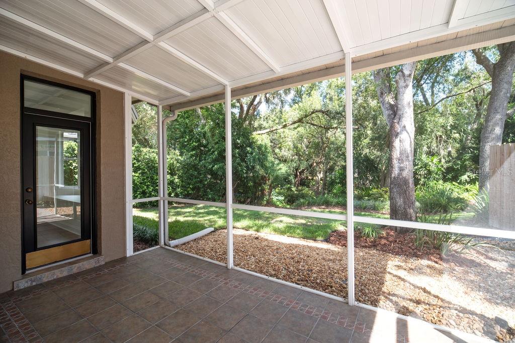 Image 28 of 42 For 2634 Ultra Vista Drive