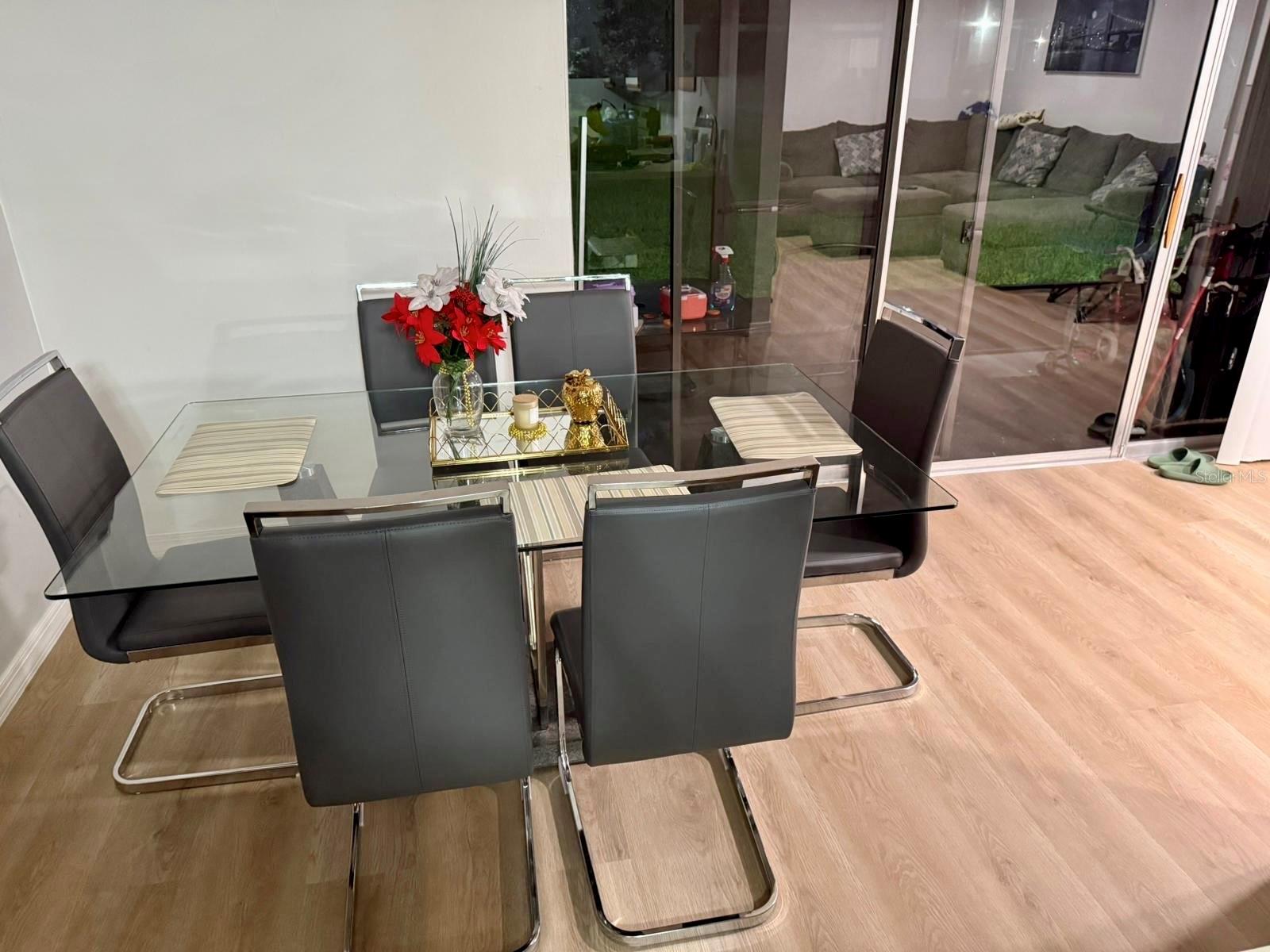 Image 4 of 9 For 4415 Semoran Boulevard 2