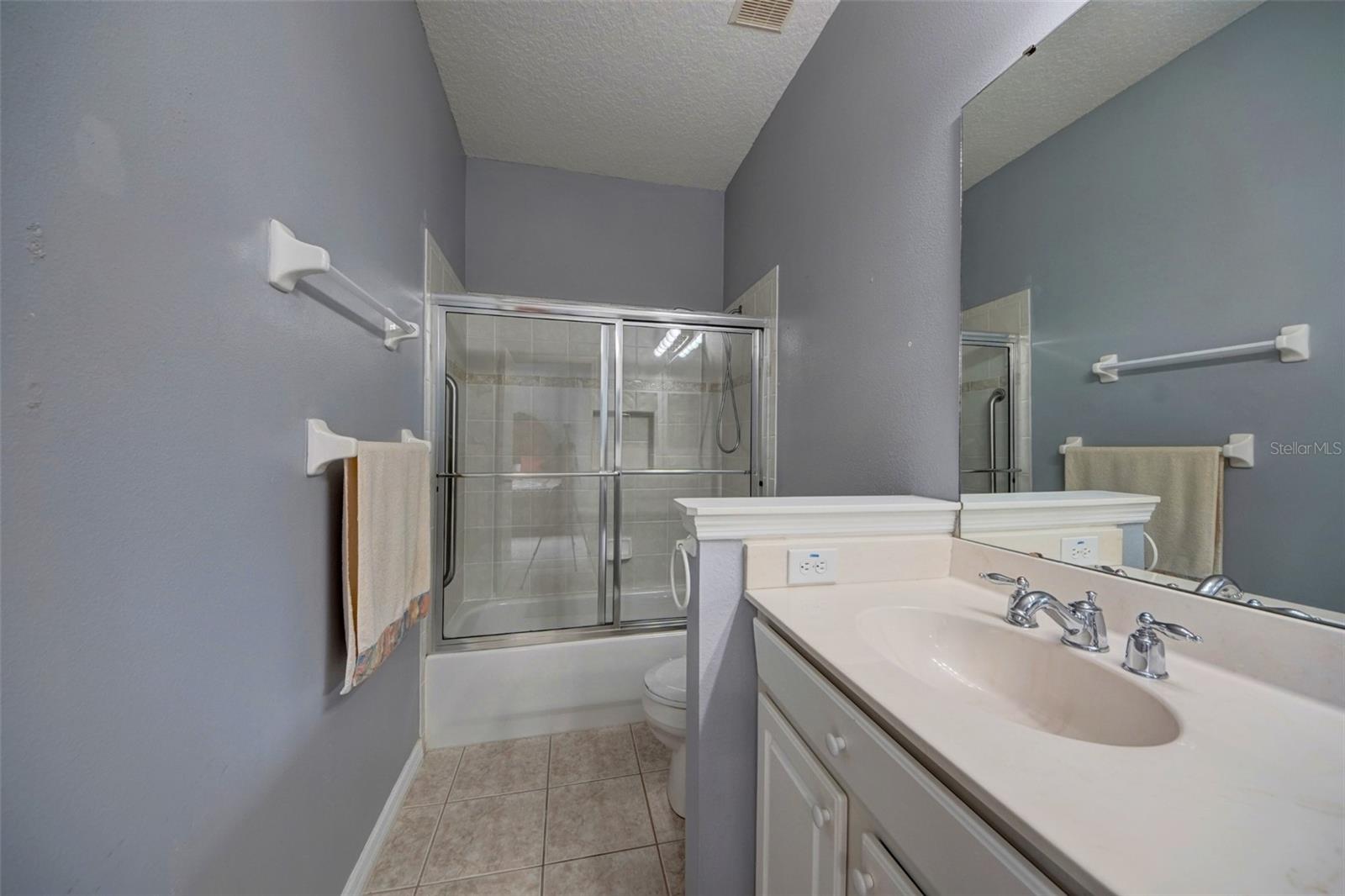 Image 12 of 30 For 13808 Ancilla Boulevard