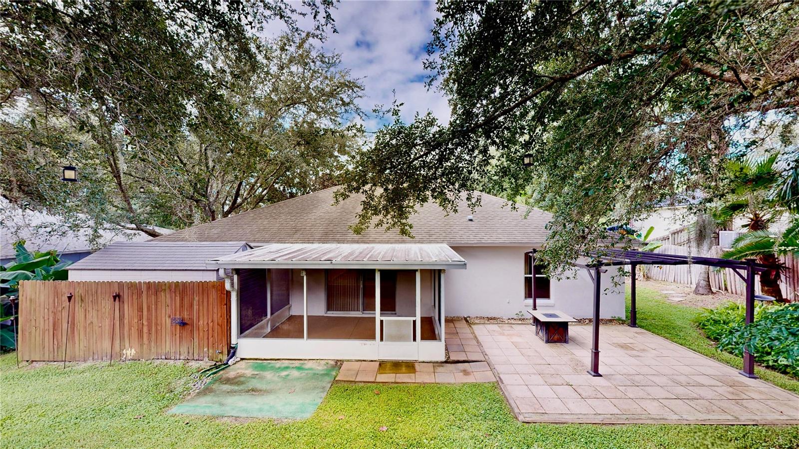 Image 17 of 48 For 1307 Rain Forest Lane