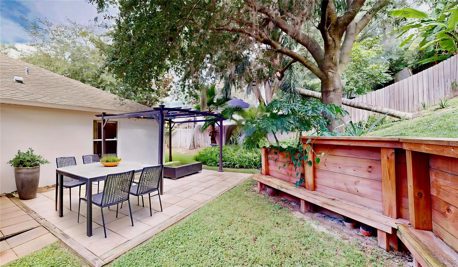 Image 2 of 48 For 1307 Rain Forest Lane