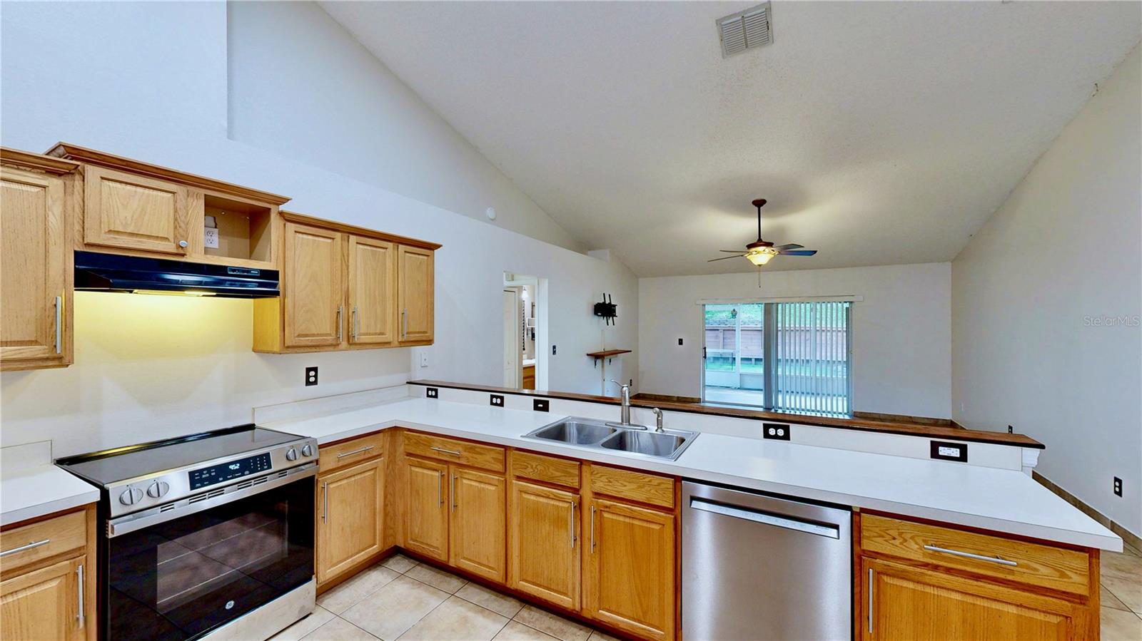 Image 28 of 48 For 1307 Rain Forest Lane