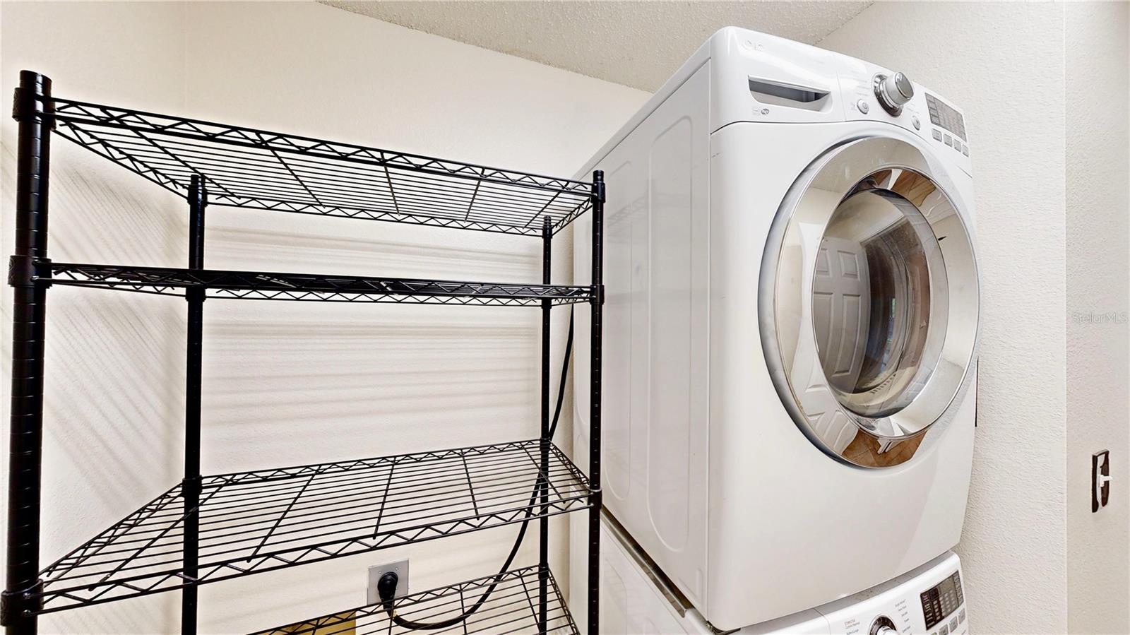 Image 40 of 48 For 1307 Rain Forest Lane