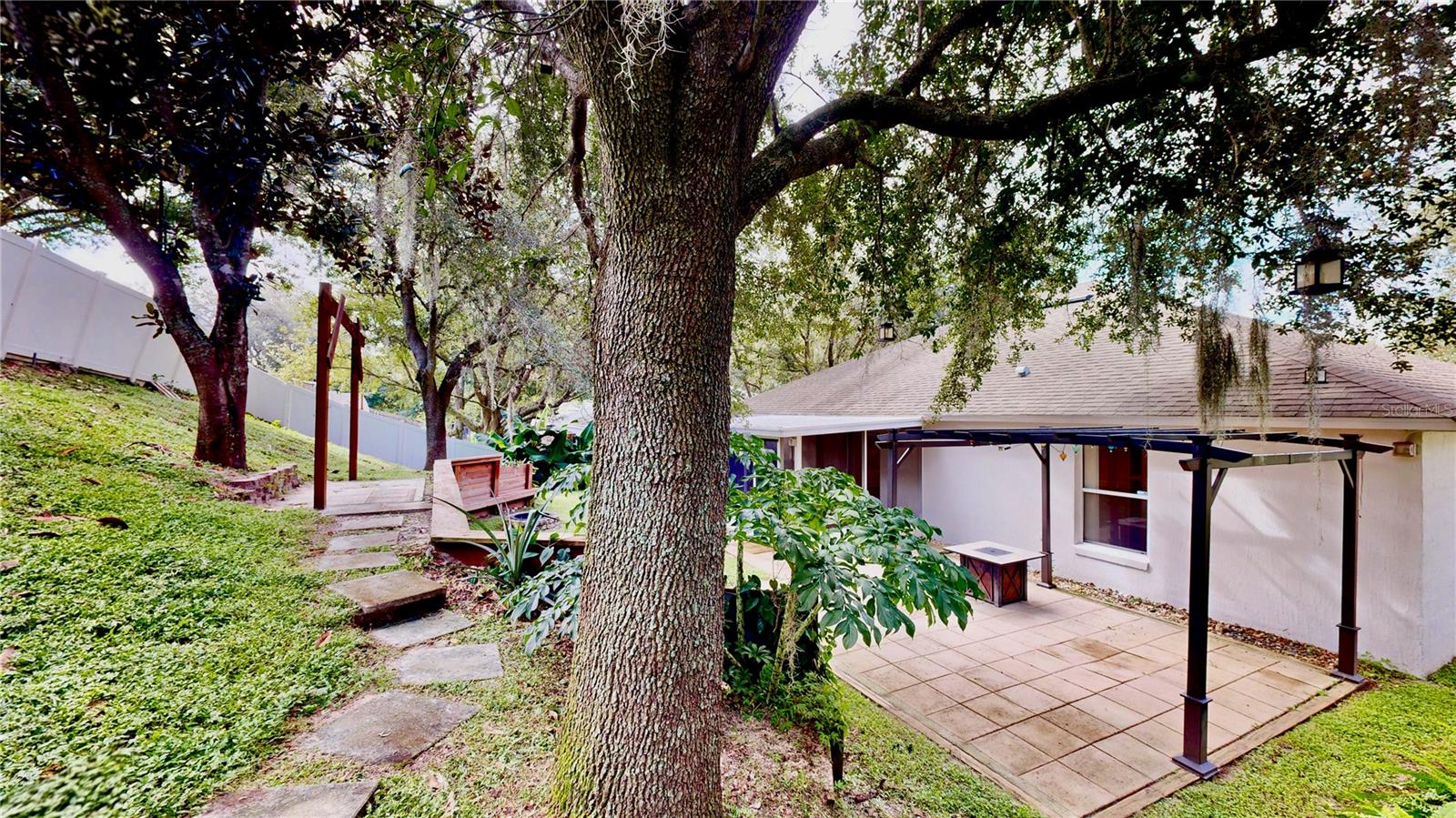 Image 46 of 48 For 1307 Rain Forest Lane