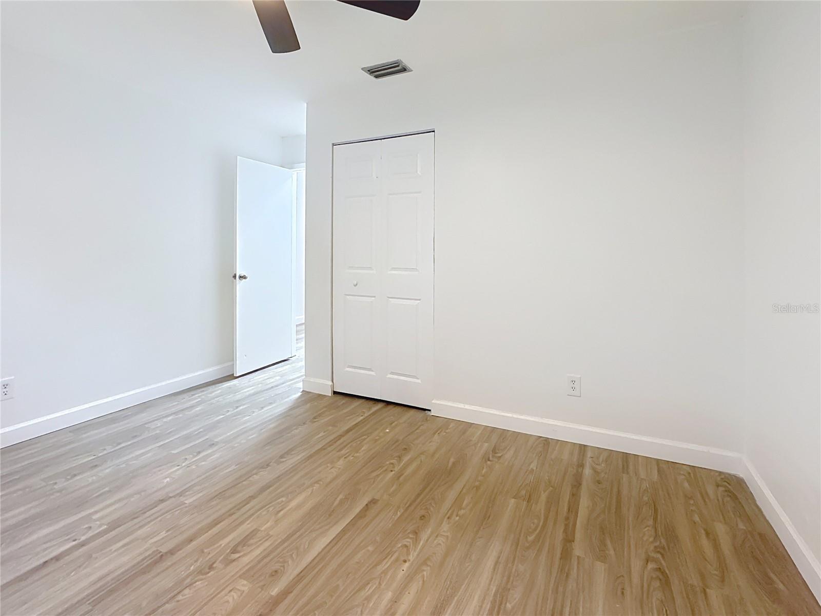 Image 14 of 24 For 1736 Foxhall Circle 604