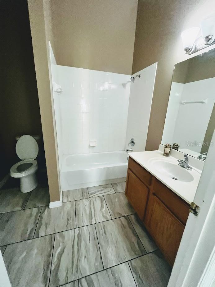 Image 12 of 21 For 246 Queen Mary Drive