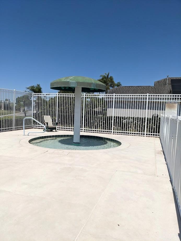 Image 15 of 21 For 246 Queen Mary Drive