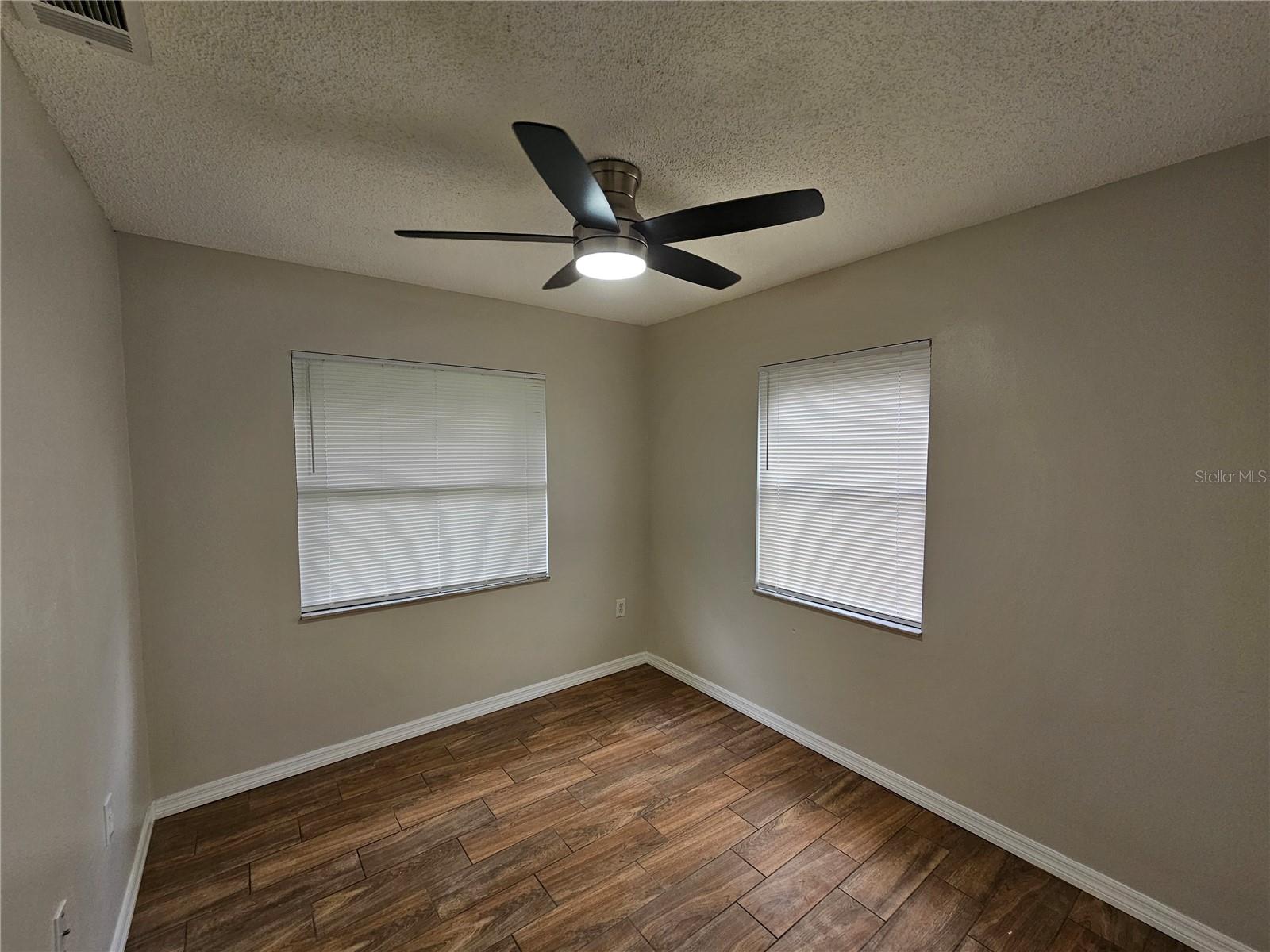 Image 10 of 13 For 314 E Fletcher Street